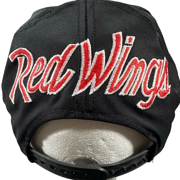 Vintage NHL Detroit Red Wings Sports Specialties Script Big Logo Snapback Hat - Picture 2 of 13